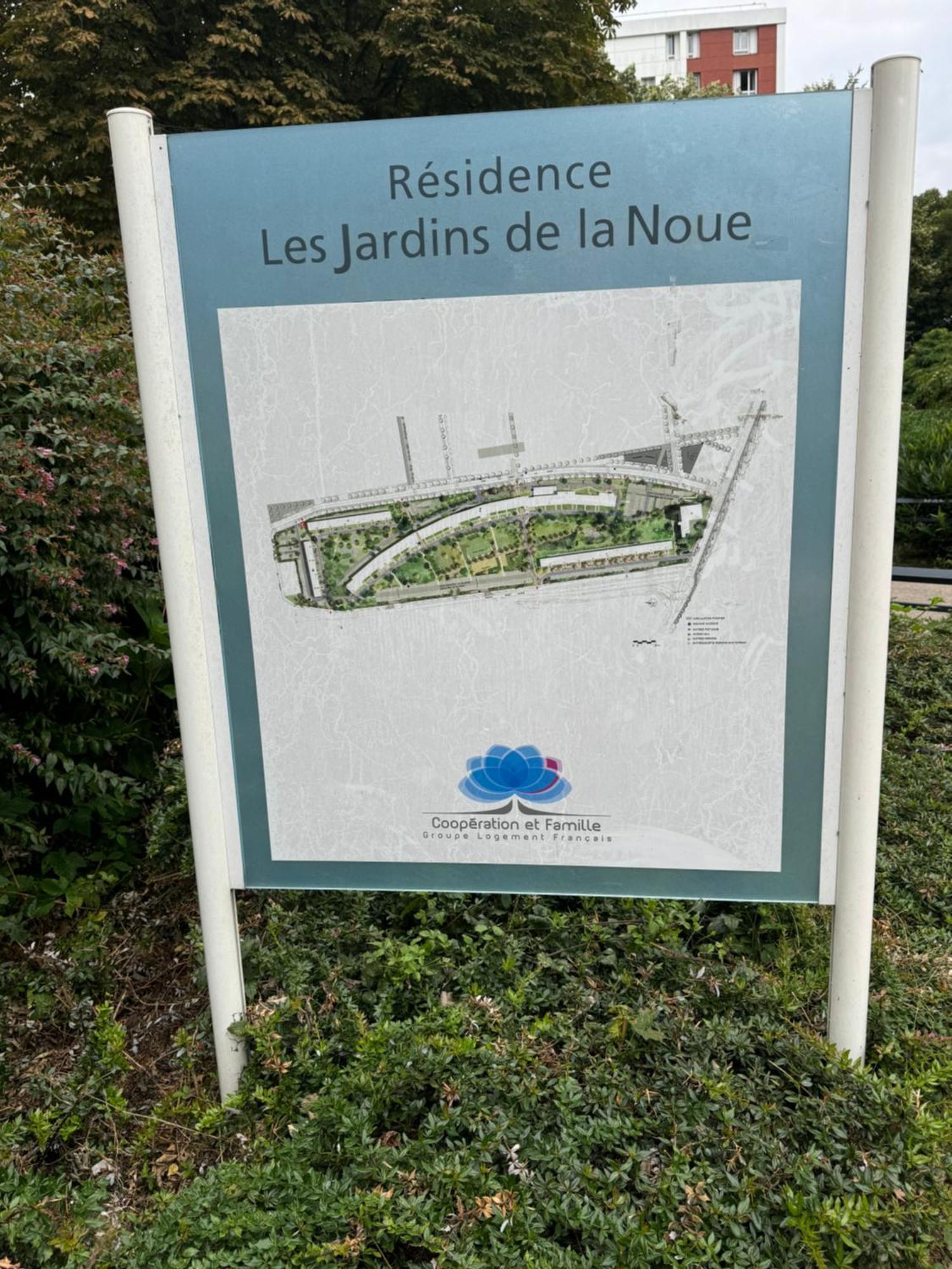 Jardins De La Noue Apartment Villeneuve-la-Garenne Exterior foto