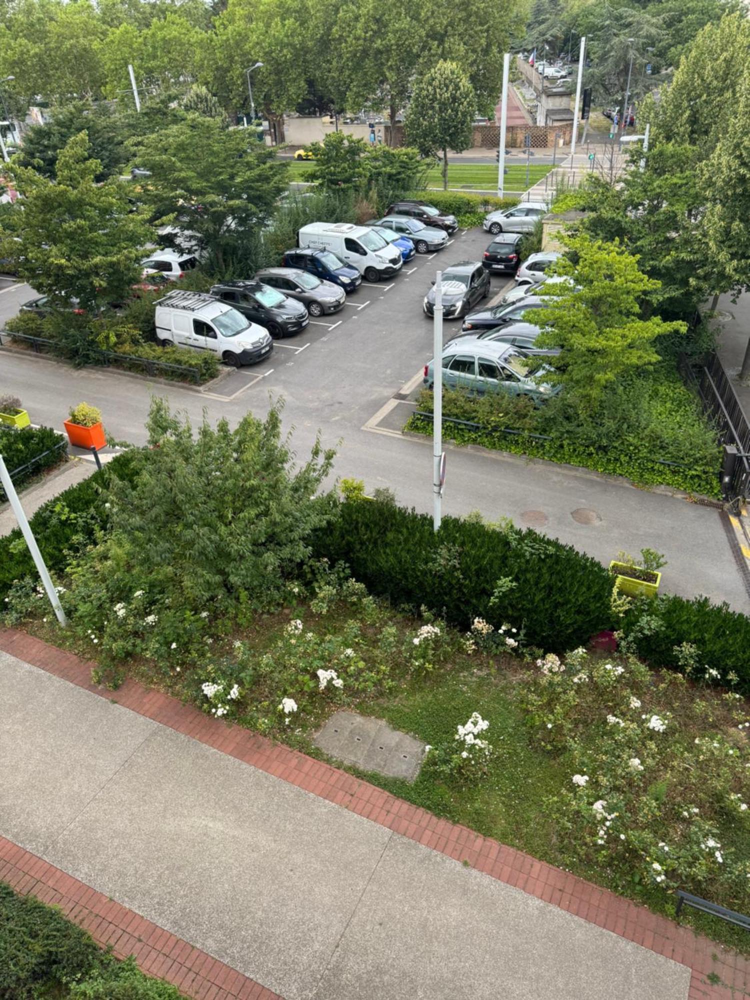 Jardins De La Noue Apartment Villeneuve-la-Garenne Exterior foto